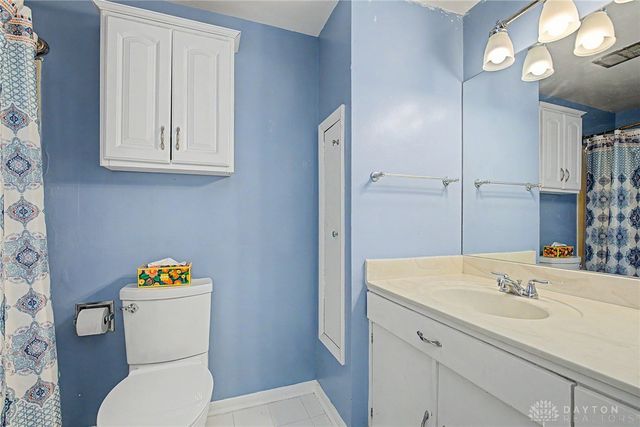 617 Stoneybrook Drive, Dayton, OH 45429