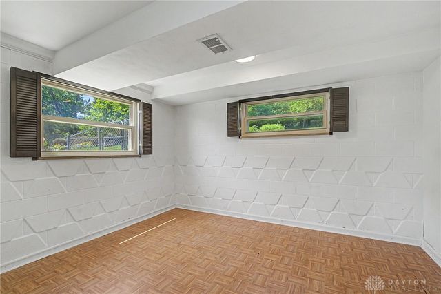 617 Stoneybrook Drive, Dayton, OH 45429