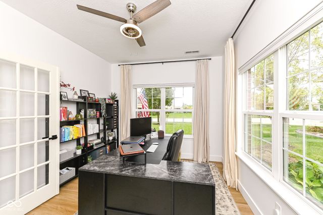 4693 W Chert Drive, New Palestine, IN 46163
