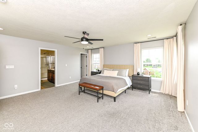 4693 W Chert Drive, New Palestine, IN 46163