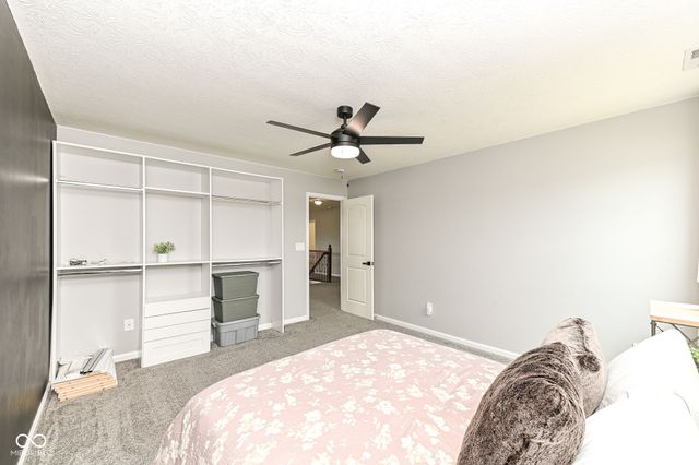 4693 W Chert Drive, New Palestine, IN 46163