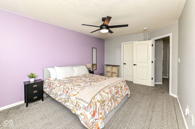 4693 W Chert Drive, New Palestine, IN 46163