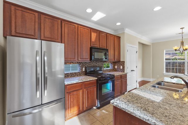 6715 Windrift Way WAY 27, Austin, TX 78745