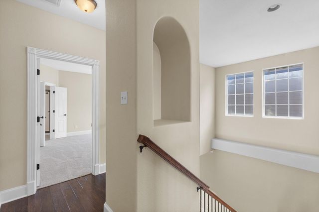 6715 Windrift Way WAY 27, Austin, TX 78745