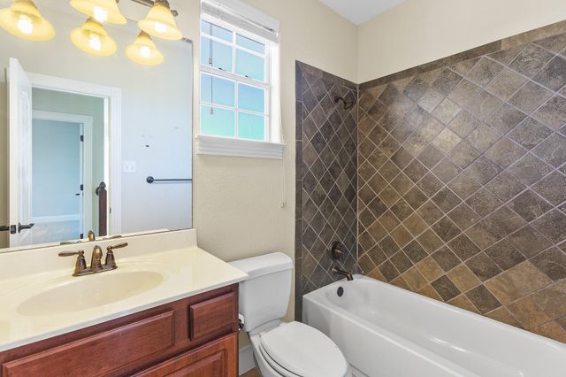 6715 Windrift Way WAY 27, Austin, TX 78745