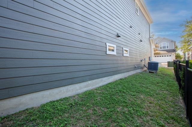 6715 Windrift Way WAY 27, Austin, TX 78745