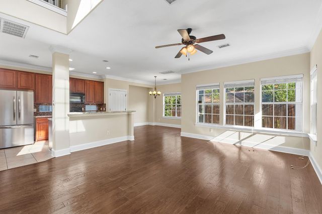 6715 Windrift Way WAY 27, Austin, TX 78745