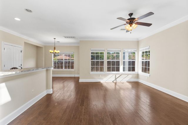 6715 Windrift Way WAY 27, Austin, TX 78745