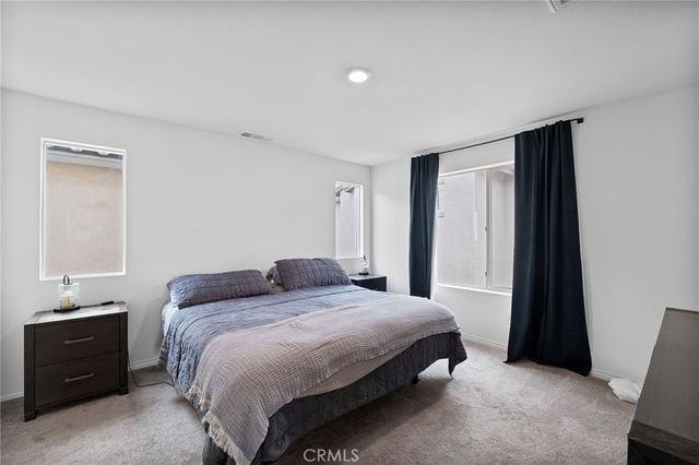 16667 Snowdrop 2, Fontana, CA 92336