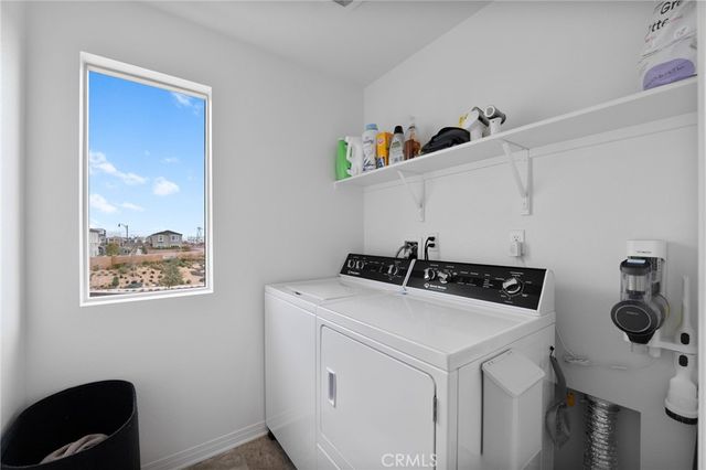 16667 Snowdrop 2, Fontana, CA 92336