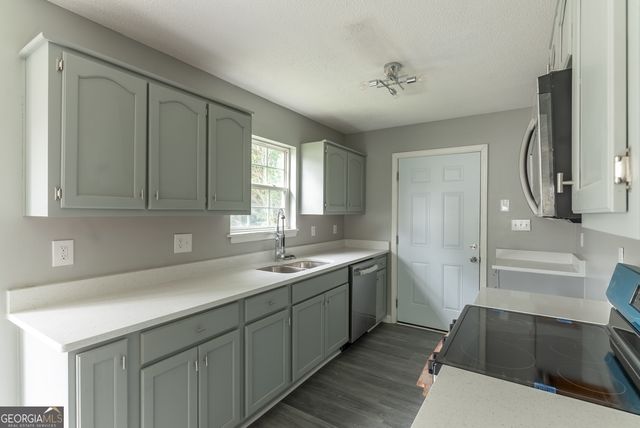 2125 Cedar Avenue, Macon, GA 31204