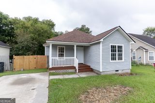 2125 Cedar Avenue, Macon, GA 31204
