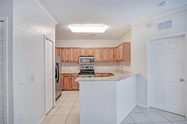 6119 METROWEST BOULEVARD 103, Orlando, FL 32835