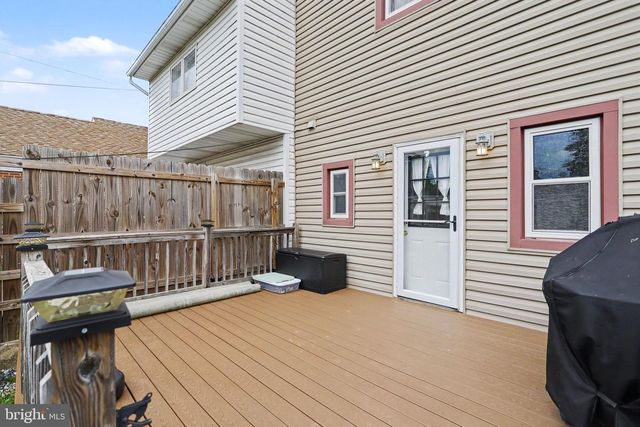 606 WISE AVE, Red Lion, PA 17356