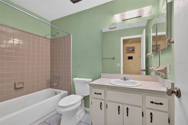 6614 NW 26TH TERRACE, Gainesville, FL 32653