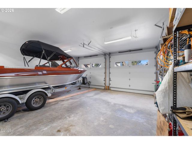 102 S OCEAN Ave, Rockaway Beach, OR 97136