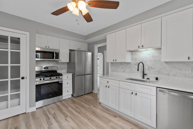 3824 N 54th BOULEVARD, Milwaukee, WI 53216