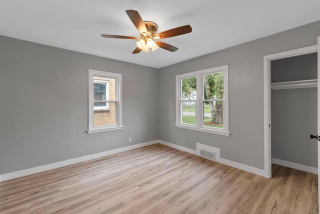 3824 N 54th BOULEVARD, Milwaukee, WI 53216