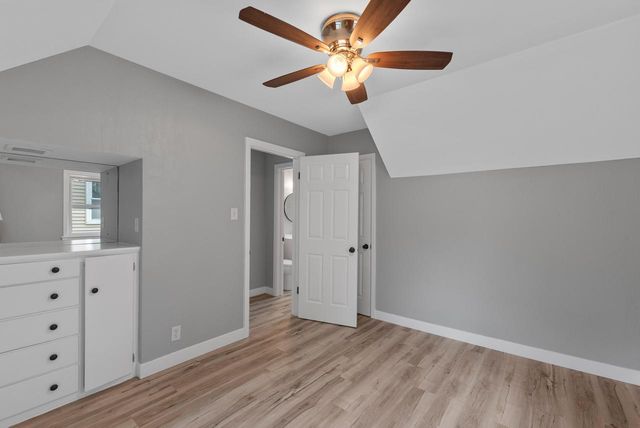 3824 N 54th BOULEVARD, Milwaukee, WI 53216