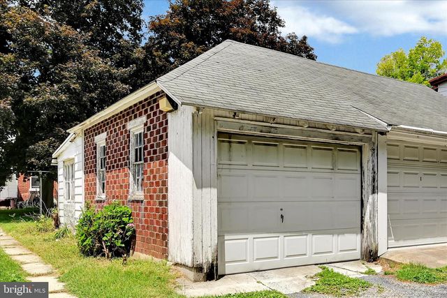 107 WOODROW AVE, Sinking Spring, PA 19608