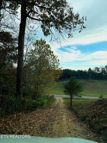 2370 Chestnut Hill Rd, Dandridge, TN 37725