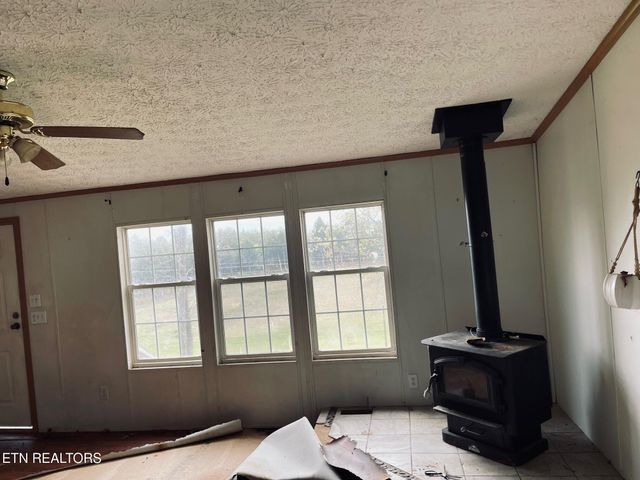 2370 Chestnut Hill Rd, Dandridge, TN 37725
