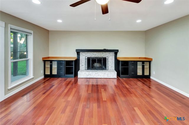 608 Chimney Rock Drive, Victoria, TX 77904