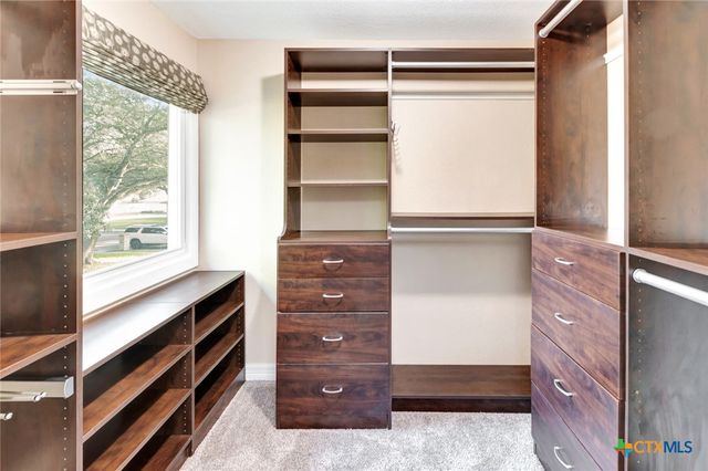 608 Chimney Rock Drive, Victoria, TX 77904