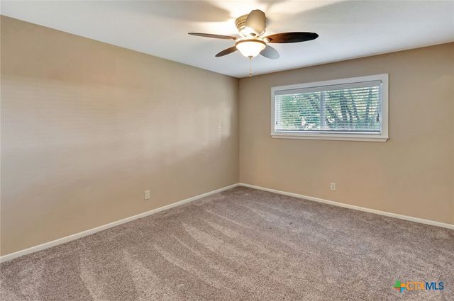 608 Chimney Rock Drive, Victoria, TX 77904