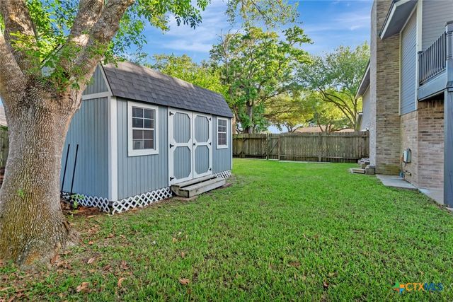 608 Chimney Rock Drive, Victoria, TX 77904