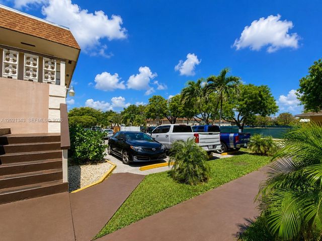 2832 Fillmore St 22, Hollywood, FL 33020
