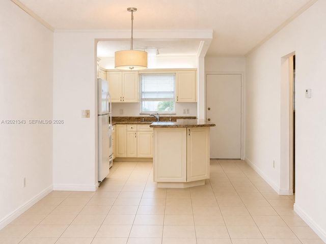 2832 Fillmore St 22, Hollywood, FL 33020