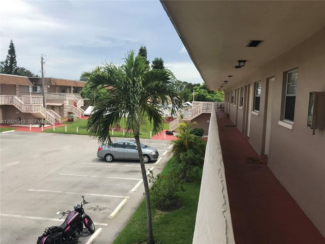 2832 Fillmore St 22, Hollywood, FL 33020