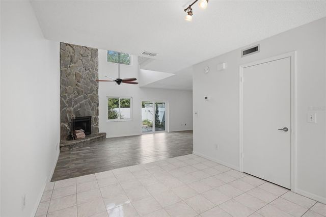 5824 IDLE FOREST PLACE, Tampa, FL 33614