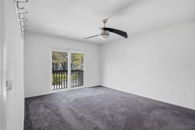 5824 IDLE FOREST PLACE, Tampa, FL 33614