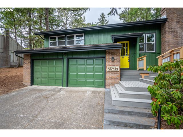 3827 VINE MAPLE St, Eugene, OR 97405