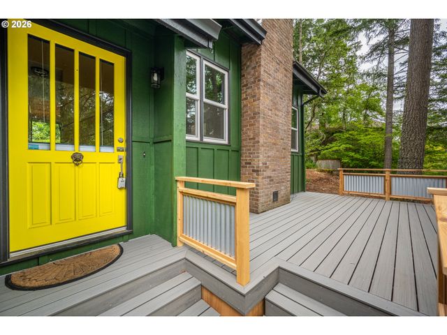 3827 VINE MAPLE St, Eugene, OR 97405