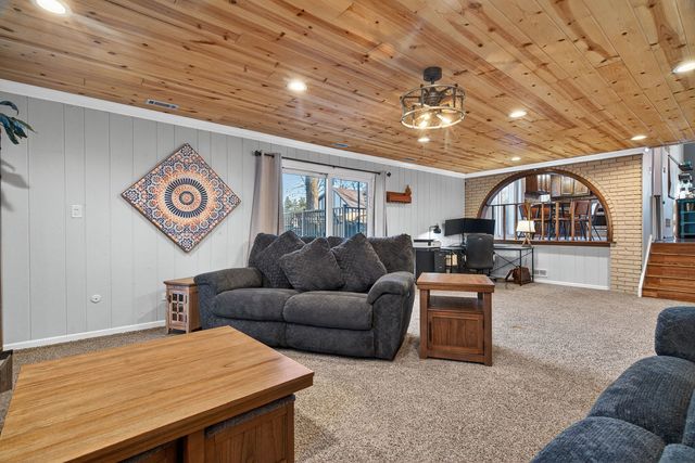 30 Warren Avenue, New Lenox, IL 60451