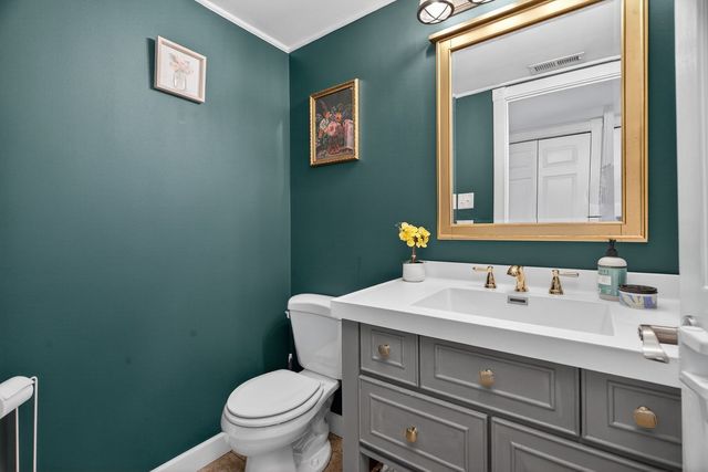 30 Warren Avenue, New Lenox, IL 60451