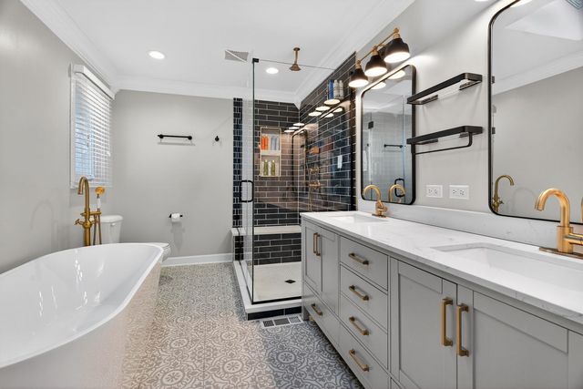 30 Warren Avenue, New Lenox, IL 60451