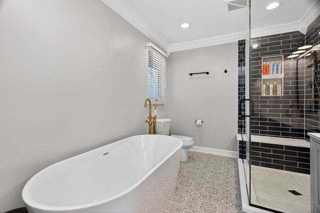 30 Warren Avenue, New Lenox, IL 60451