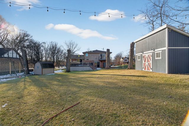 30 Warren Avenue, New Lenox, IL 60451