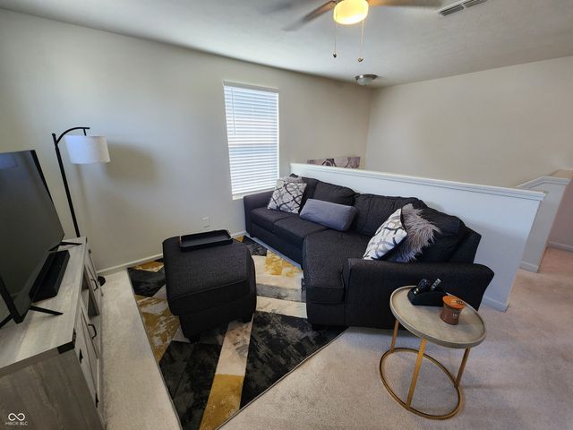 6731 Keepsake Drive, Whitestown, IN 46075