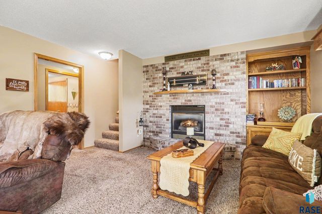 3301 E Marson Dr Drive, Sioux Falls, SD 57103