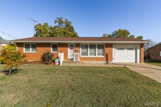 723 Moore Street, Farmington, MO 63640