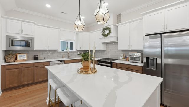 6814 Betsy Lane, Hixson, TN 37343