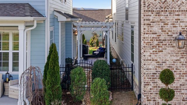 6814 Betsy Lane, Hixson, TN 37343