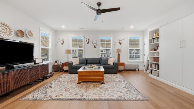 6814 Betsy Lane, Hixson, TN 37343