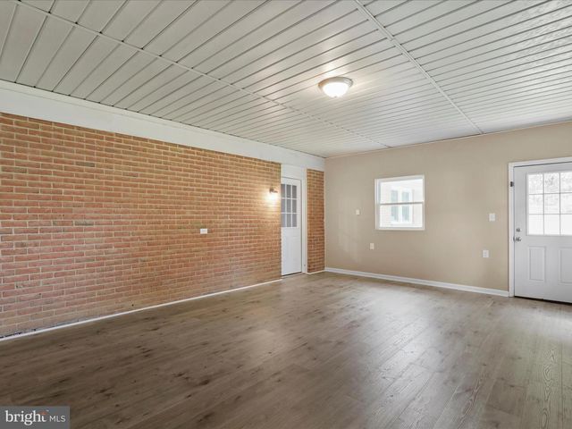 10836 OAK VALLEY DR, Hagerstown, MD 21740