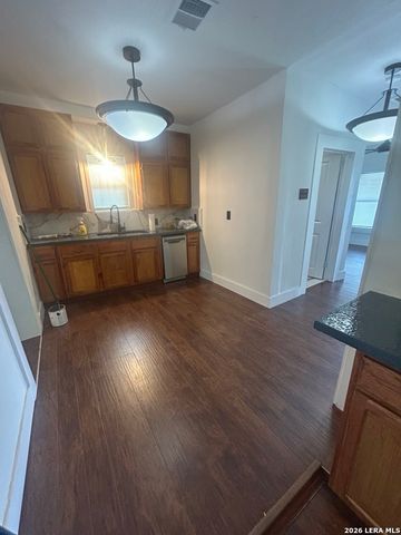 2716 Vera Cruz, San Antonio, TX 78207